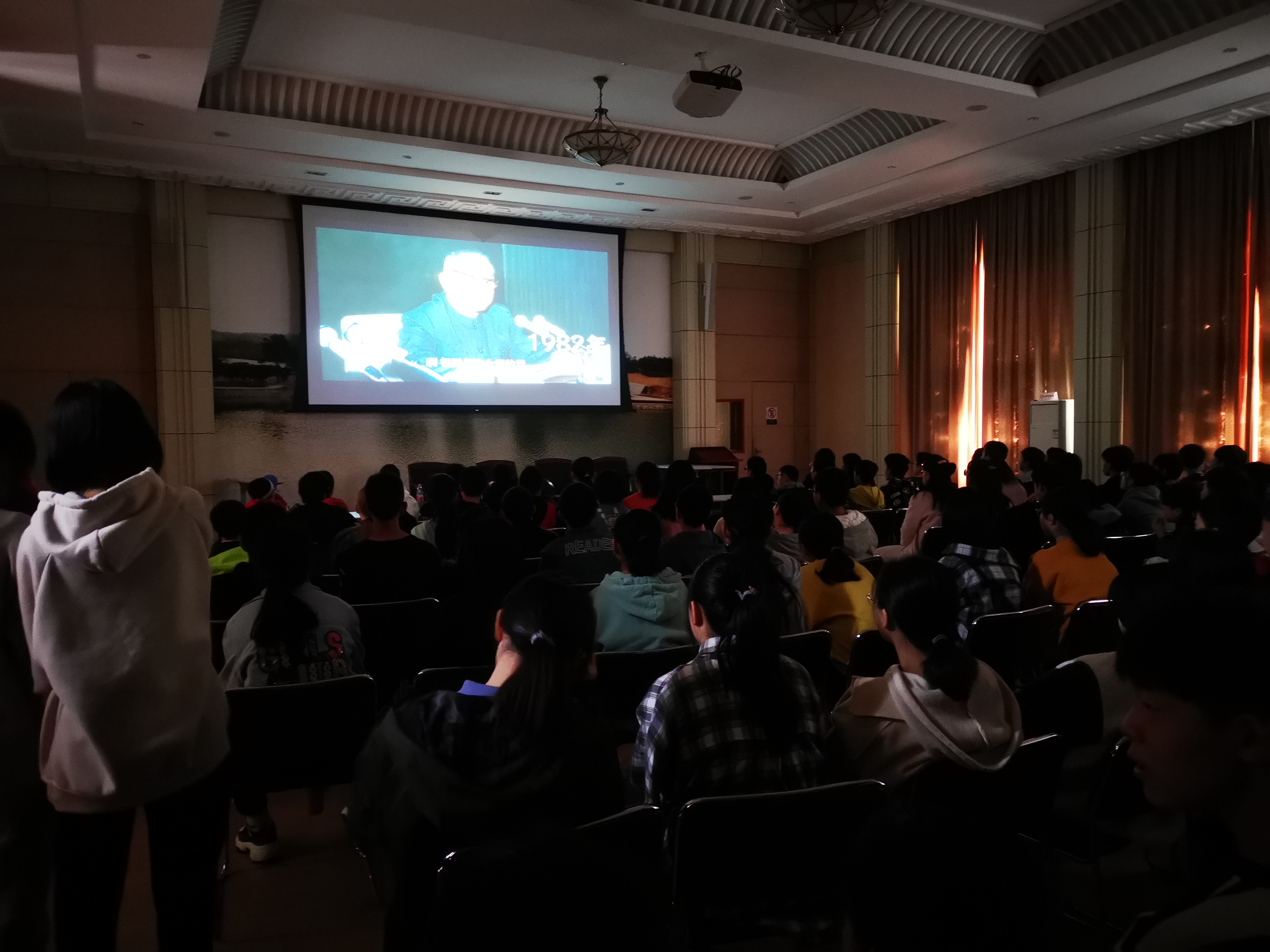 1574132260167744.png 1574132260167744.png